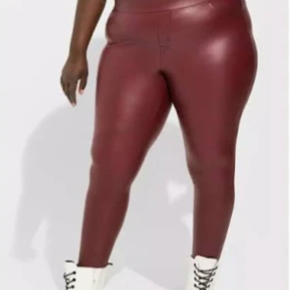 NIP Torrid Size 2 Faux Leather Leggings